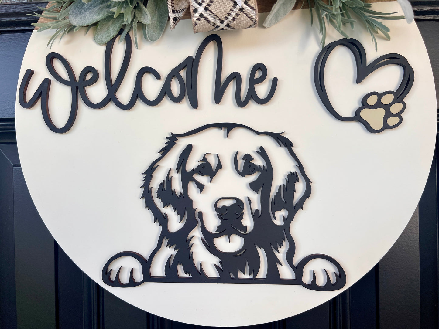 Personalized Golden Retriever home décor sign with bow and greenery.  Custom Breeds available. 