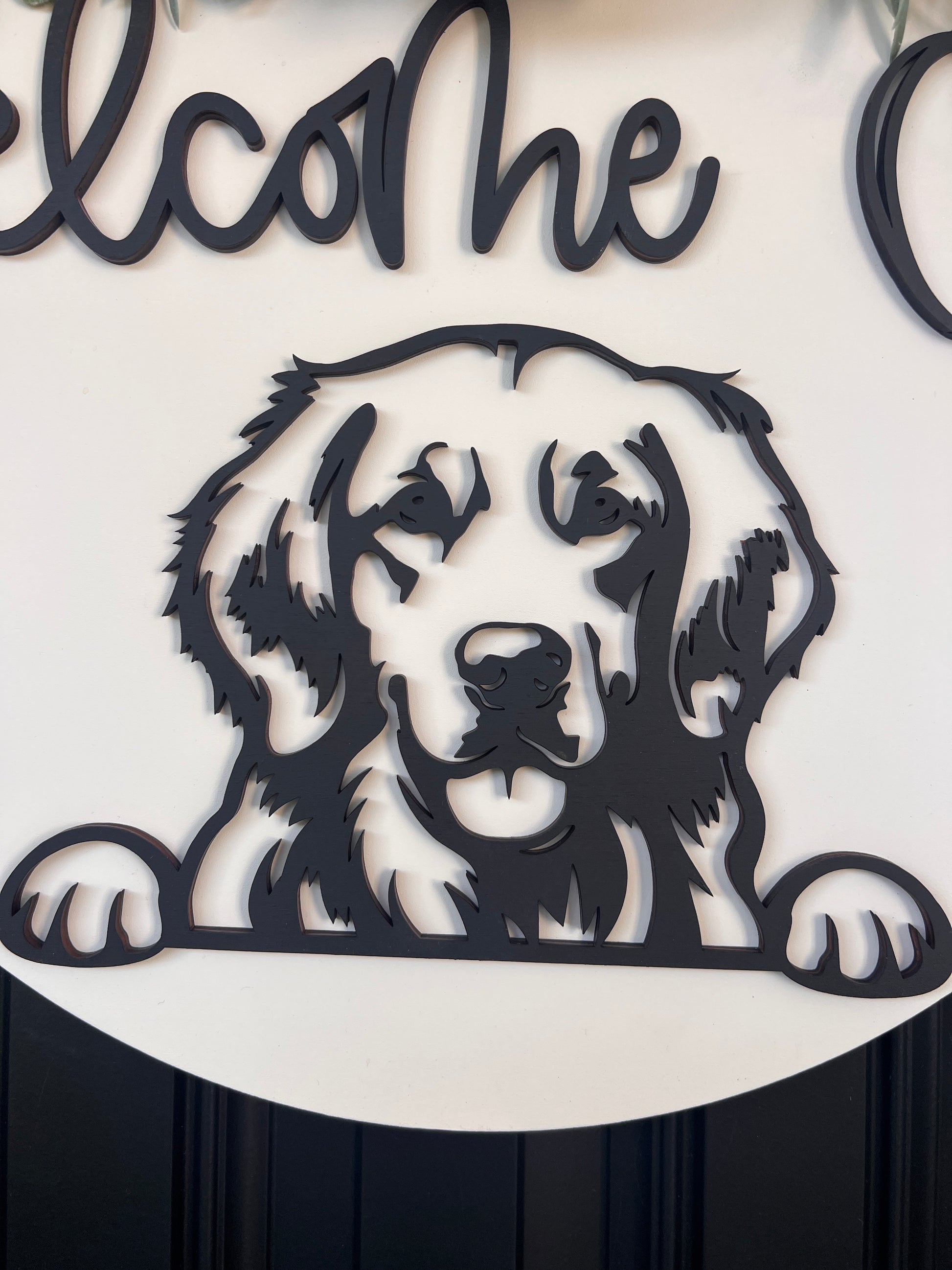 Laser-cut Golden Retriever door hanger for dog lovers.
