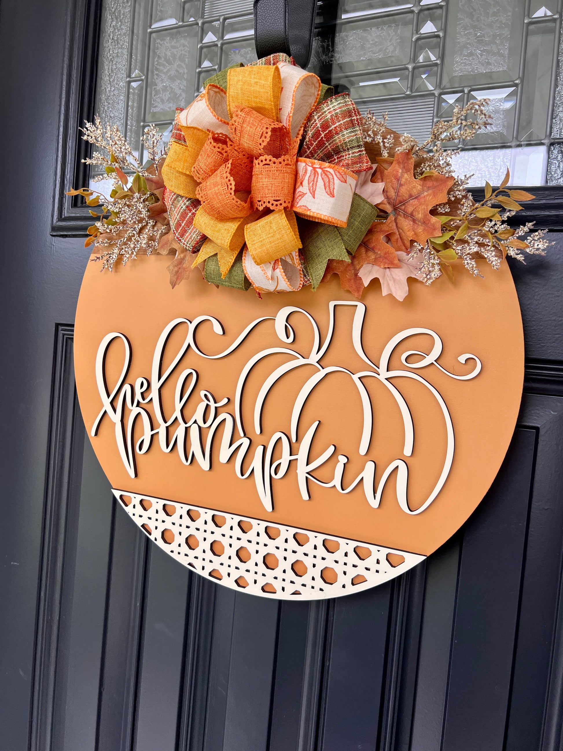 Hello Pumpkin fall sign with layered bow close up