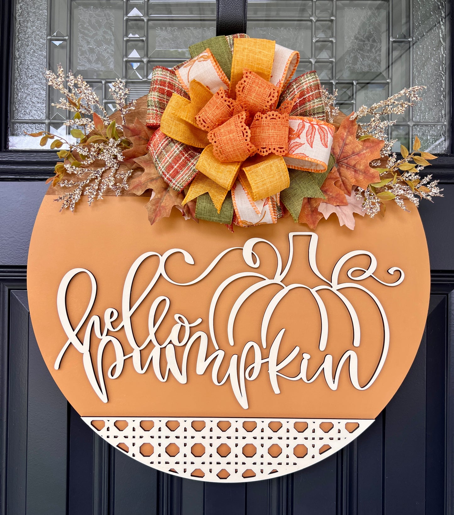 Hello Pumpkin autumn door hanger on front door lifestyle shot