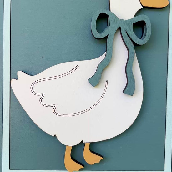 Vintage Porch Goose Door Hanger- movie showing details 